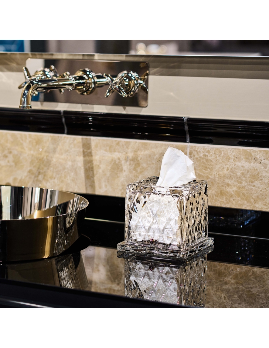 Conifer square tissue holder 2